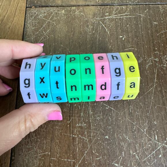 Spin Read Magnetic Lower Case Letter Recognition Learning Education Game Toy - Picture 2 of 7